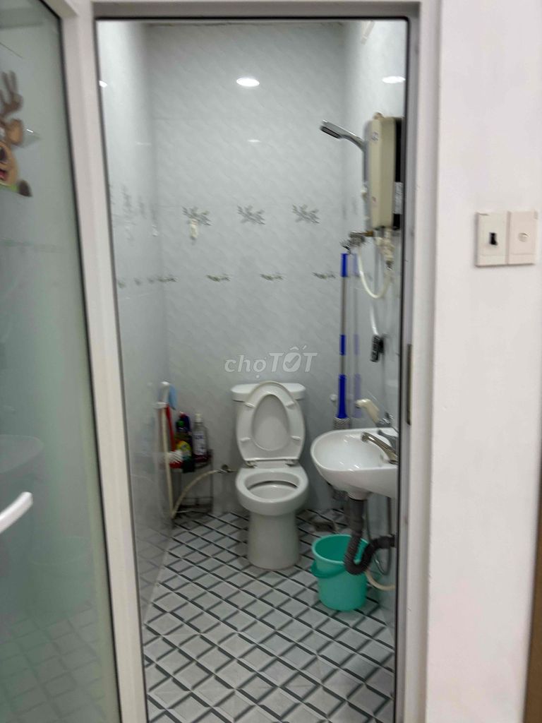 cho nữ sinh viên thuê phòng