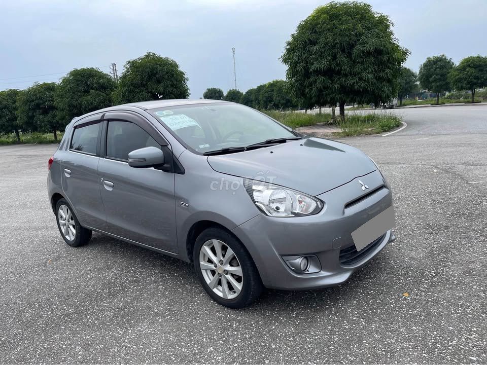 Mitsubishi Mirage 2015 1.2 CVT - 93000 km