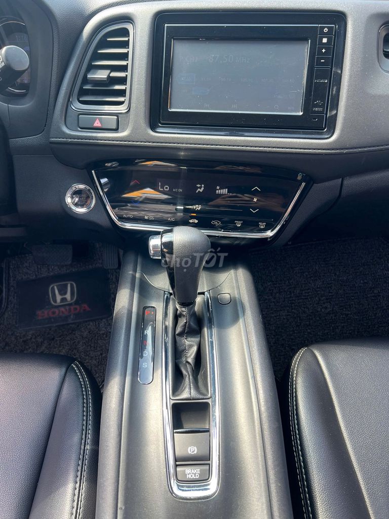 Honda HRV 2018 xe đẹp bảo dưỡng full hãng. Mua bán Ô tô tại Thành phố Biên Hòa Đồng Nai được đăng bởi Thái Phạm hình 17