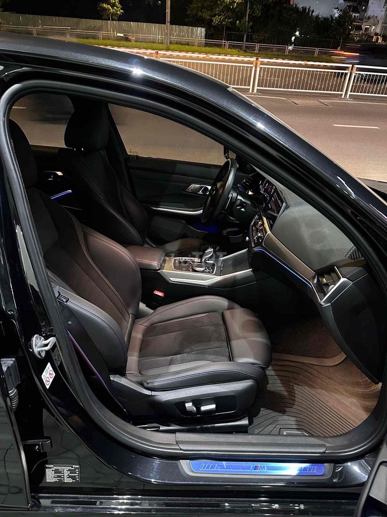 BMW 330i M Sport 2022 - 18600 km. Mua bán Ô tô tại Quận Bình Tân Tp Hồ Chí Minh được đăng bởi Lê Minh Quý hình 13