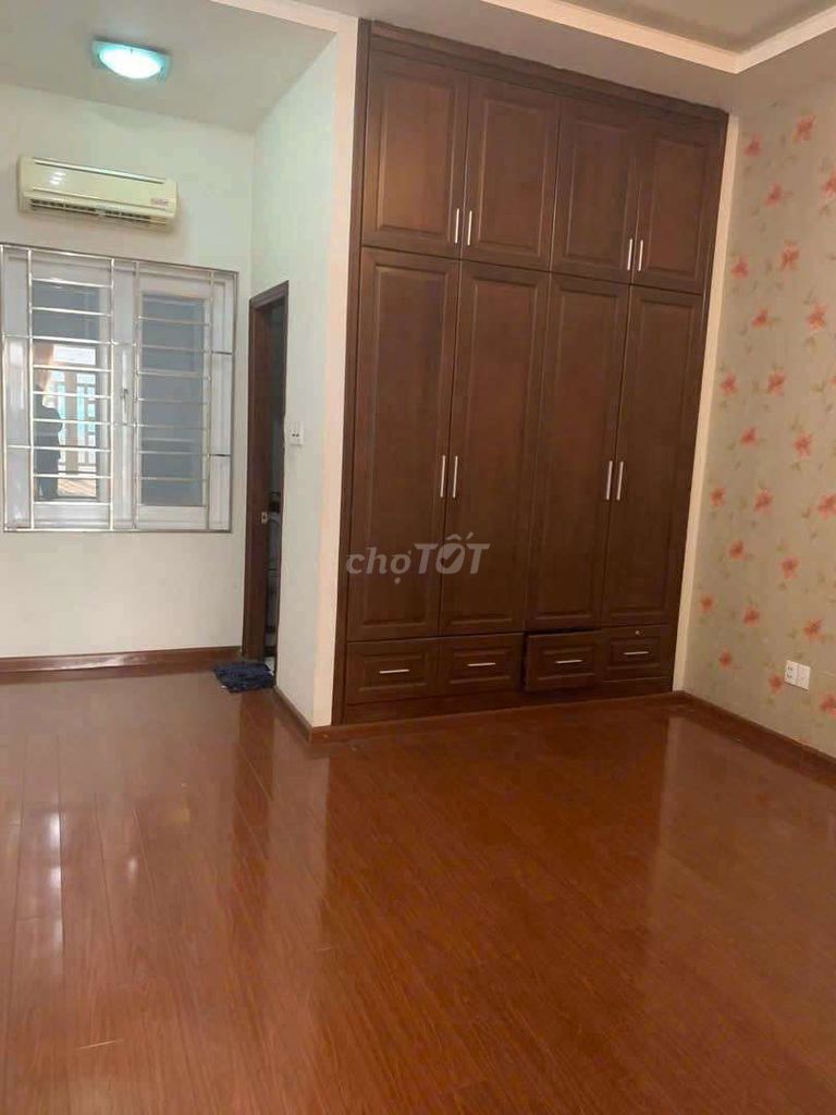 Cho thuê phòng Gần ĐH Văn Lang 3,4 triệu