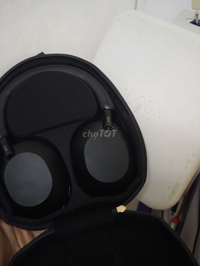 Tai nghe chụp tai Sony XM5 Đen đã sử dụng. Mua bán Tivi, Âm thanh tại Huyện Hóc Môn Tp Hồ Chí Minh được đăng bởi Nguyễn Hữu Đô hình 1