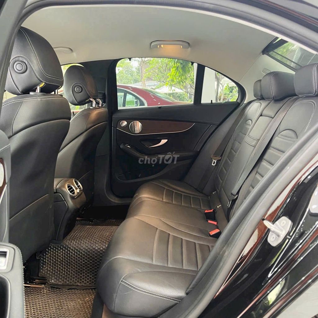 Mercedes Benz C Class 2021 C200 Exclusive. Mua bán Ô tô tại Quận 10 Tp Hồ Chí Minh được đăng bởi Ô Tô Thiên Hải  hình 12