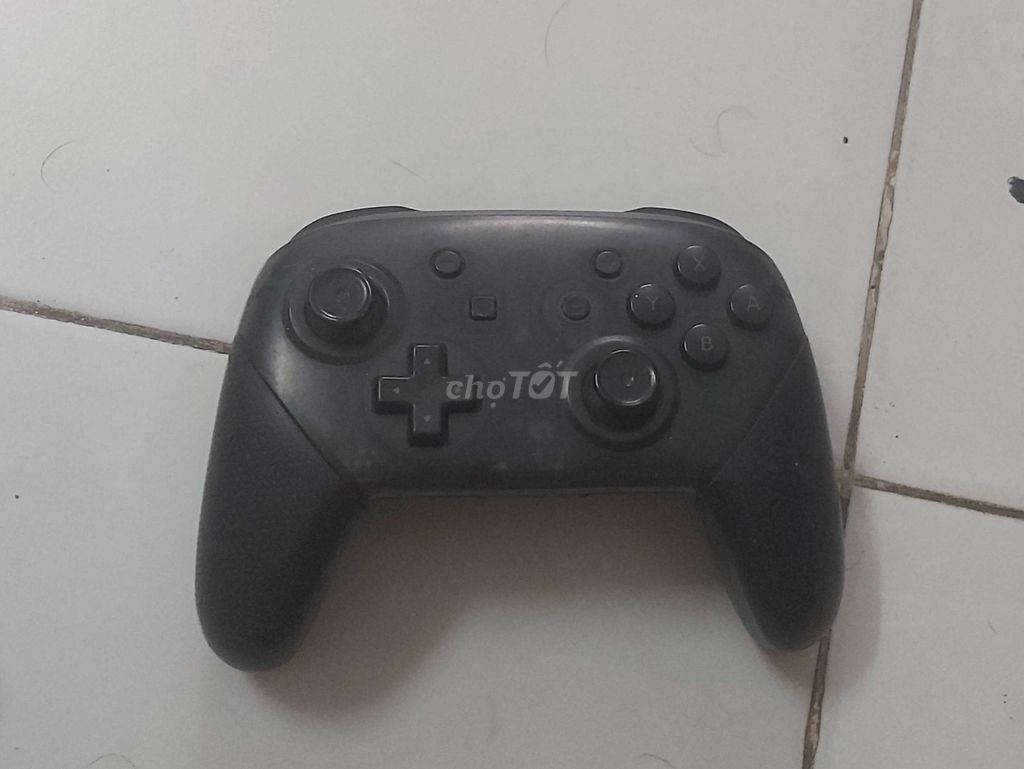 Tay cầm Nintendo Switch 1 phake. Mua bán Thiết bị chơi game tại Quận Tây Hồ Hà Nội được đăng bởi Nguyễn Quang Anh hình 1