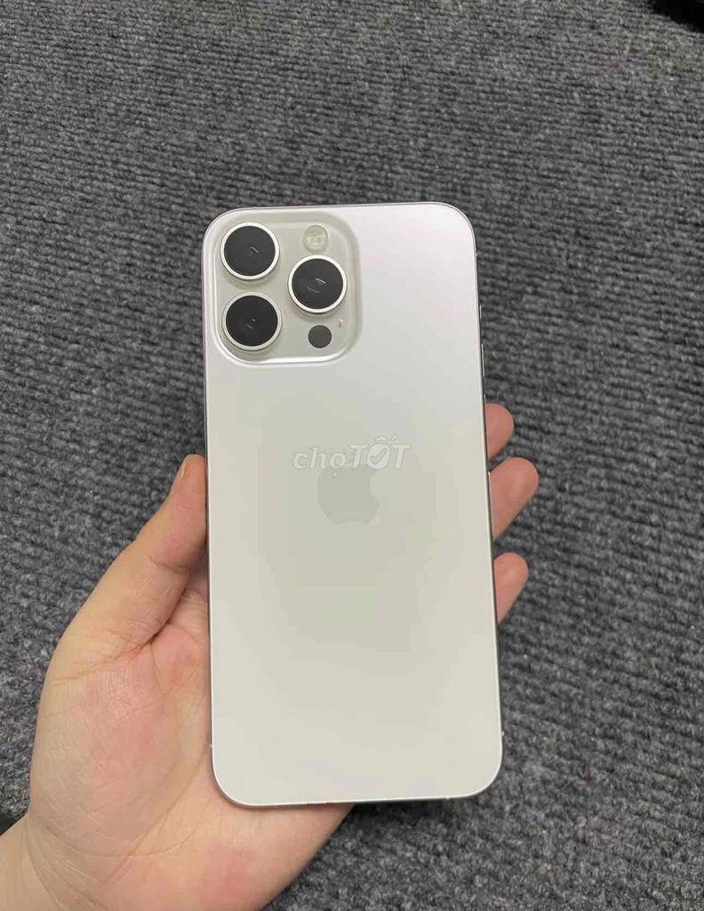 Apple iPhone 15 Pro Max 256GB Trắng Nguyên bản. Mua bán Điện thoại tại Huyện Thanh Trì Hà Nội được đăng bởi Người Dùng Thật hình 1