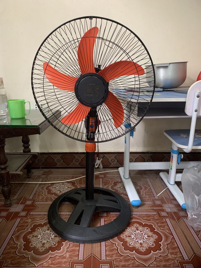 Quạt điện SkyFan B400 đẹp như mới. Mua bán Quạt tại Quận Bắc Từ Liêm Hà Nội được đăng bởi Nguyễn Hằng hình 1