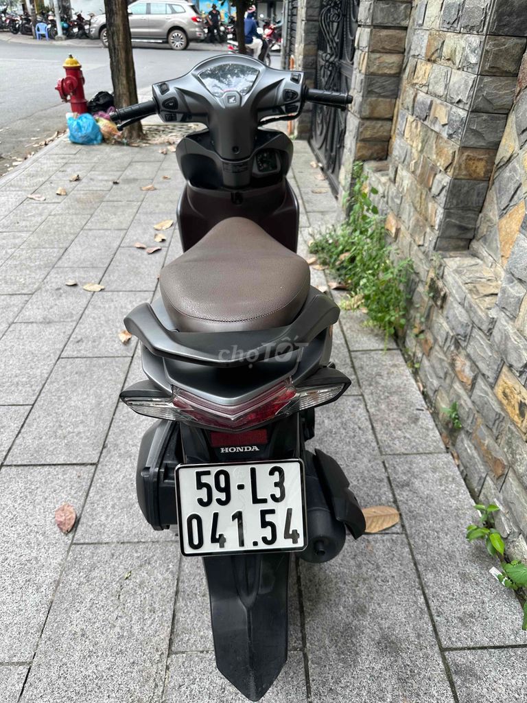 VISION 2020 MÀU XÁM NHÁM BSTP CHÍNH CHỦ. Mua bán Xe máy tại Quận Phú Nhuận Tp Hồ Chí Minh được đăng bởi Ngọc Trung hình 3