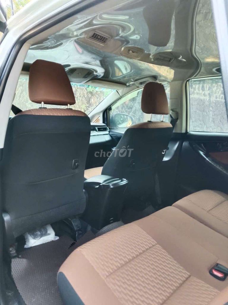 Toyota Innova G 2019 белый 90000 км