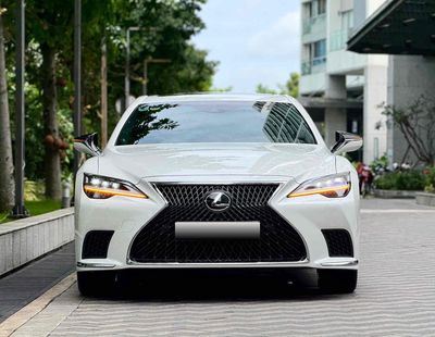 Cần Bán chiếc Lexus LS500 sx2023 like new. Mua bán Ô tô tại Quận 7 Tp Hồ Chí Minh được đăng bởi Hoàng Trung