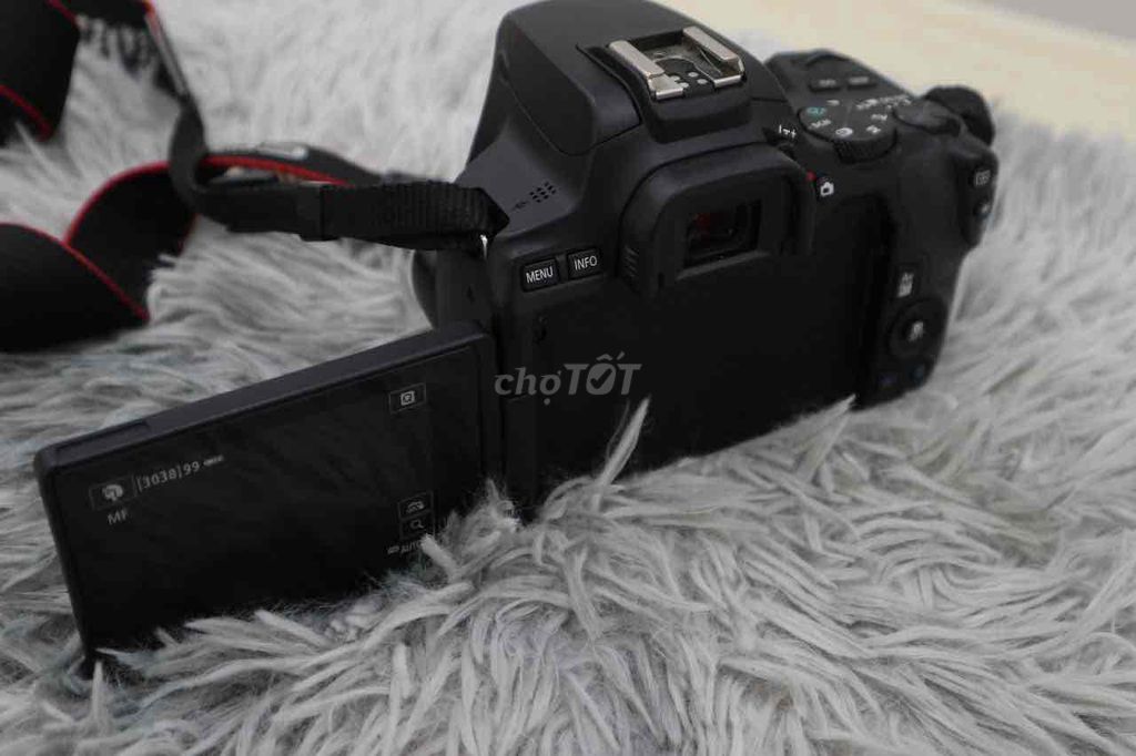 Máy ảnh Canon EOS 200D Mark II Đen. Mua bán Máy ảnh, Máy quay tại Quận 5 Tp Hồ Chí Minh được đăng bởi Phan Thế Phong  hình 1