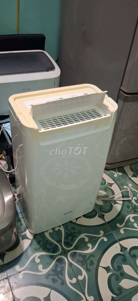 Máy hút ẩm Iris Ohyama 6.5L Trắng. Mua bán Nội thất, đồ gia dụng khác tại Thị xã Duy Tiên Hà Nam được đăng bởi Tình Gần Tình Xa hình 1