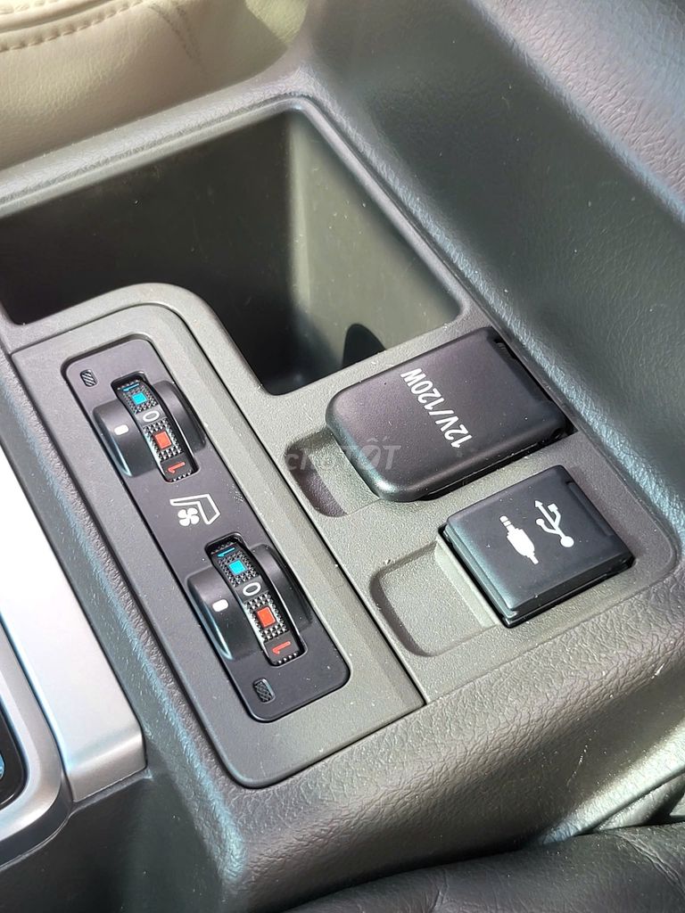 Toyota LandCruiser Prado hàng đầu SUV hạng sang. Mua bán Ô tô tại Quận Bình Thạnh Tp Hồ Chí Minh được đăng bởi Hoàng Phát hình 3