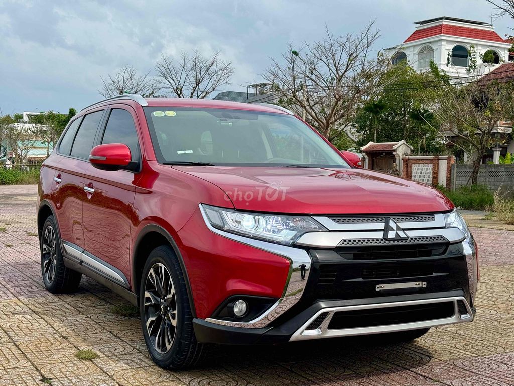 Mitsubishi Outlander 2020 2.0 CVT - 47000 km. Mua bán Ô tô tại Quận Cẩm Lệ Đà Nẵng được đăng bởi nguyễn văn khoa hình 5