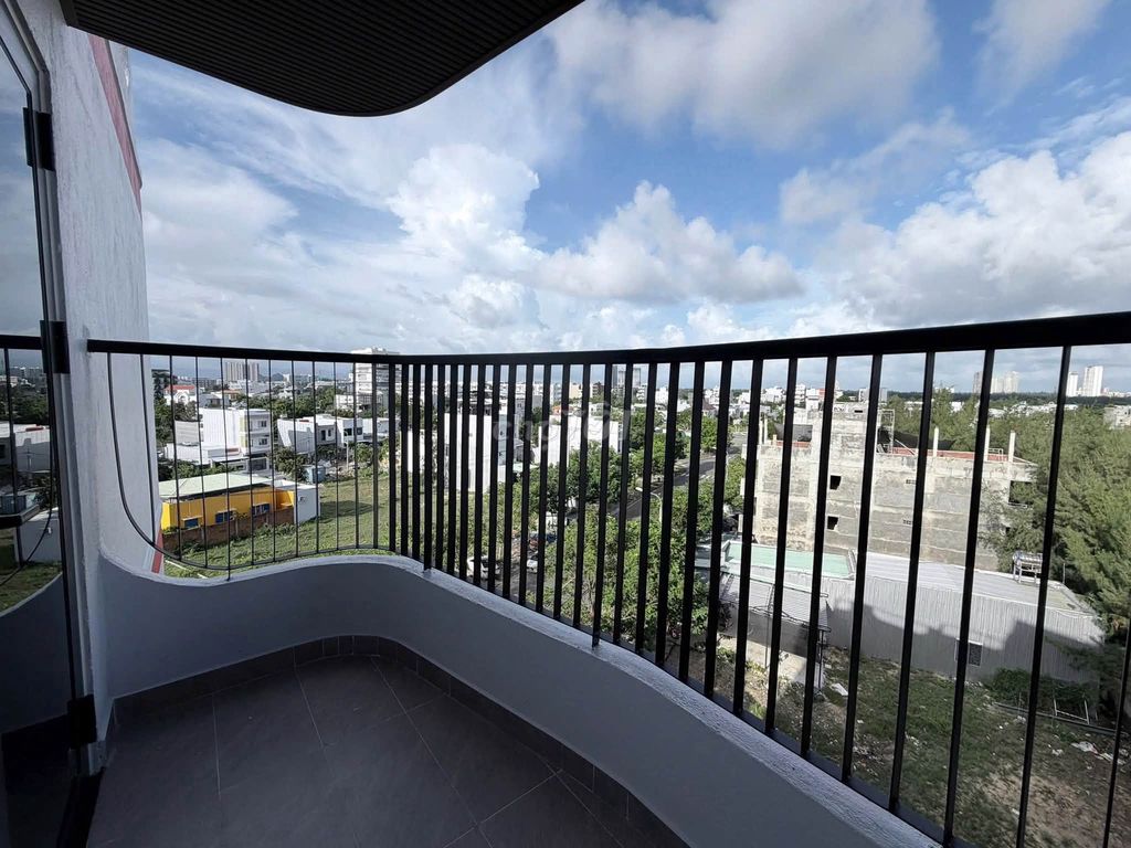 New apartment with balcony by the sea and Marble Mountains — photo 2