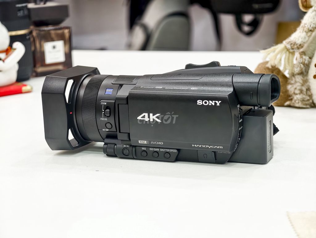 Máy quay Sony Handycam FDR-AX700 4K UHD. Mua bán Máy ảnh, Máy quay tại Quận Đống Đa Hà Nội được đăng bởi Nguyễn Nam hình 1