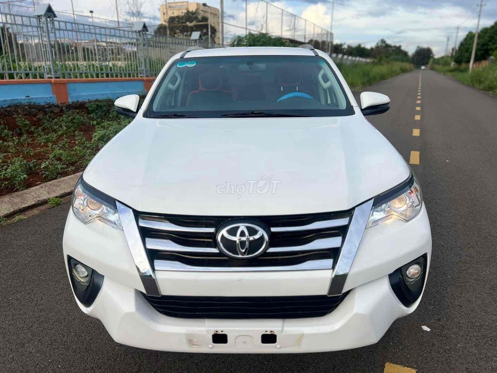 Toyota Fortuner 2019 số sàn máy dầu siêu đẹp