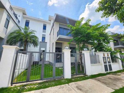 Cho thuê nhà chưa hoàn thiện bên trong làm kho khu Aqua city Đồng Nai