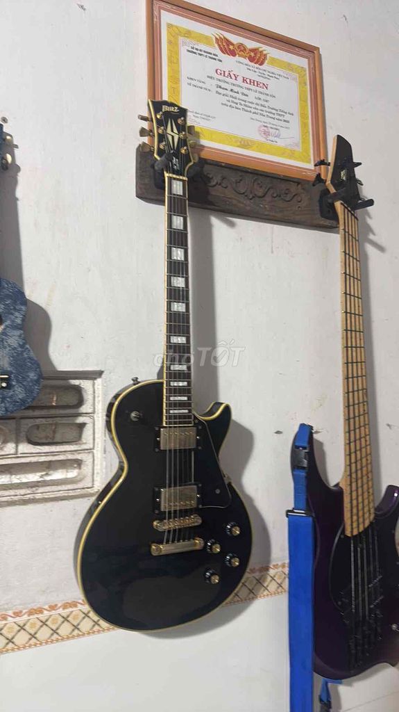Guitar điện Blitz Les Paul Custom Đen 97%. Mua bán Nhạc cụ tại Thành phố Nha Trang Khánh Hòa được đăng bởi Phạm Minh Đức hình 1