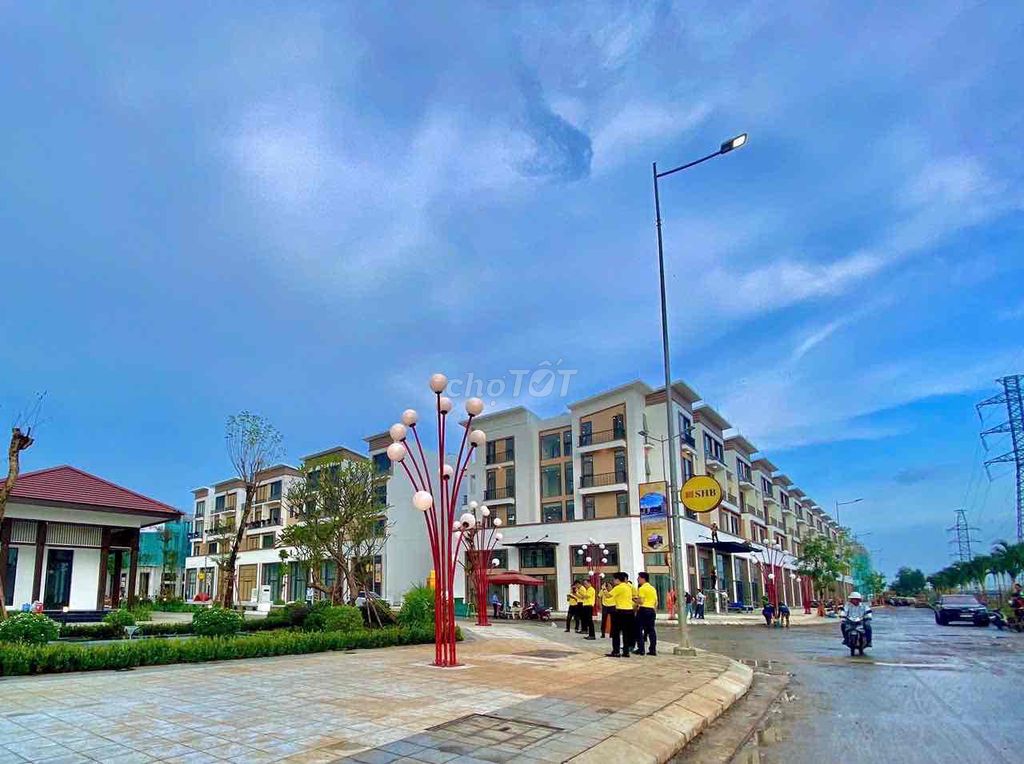 bán lô đất Saigon village long hậu giáp nhà bè q7