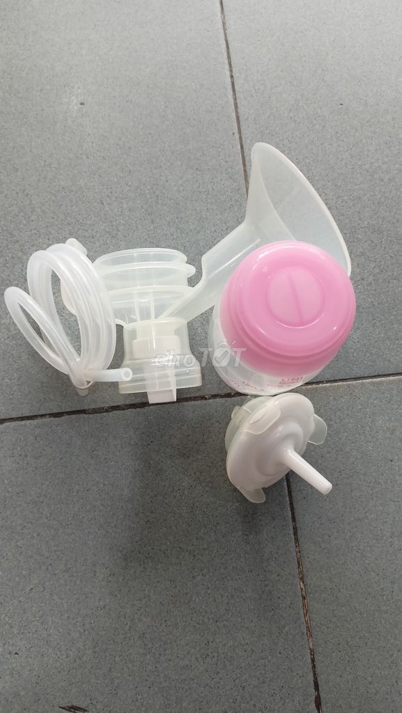 Bộ phụ kiện máy hút sữa Unimom nguyên hộp-Thanh lý