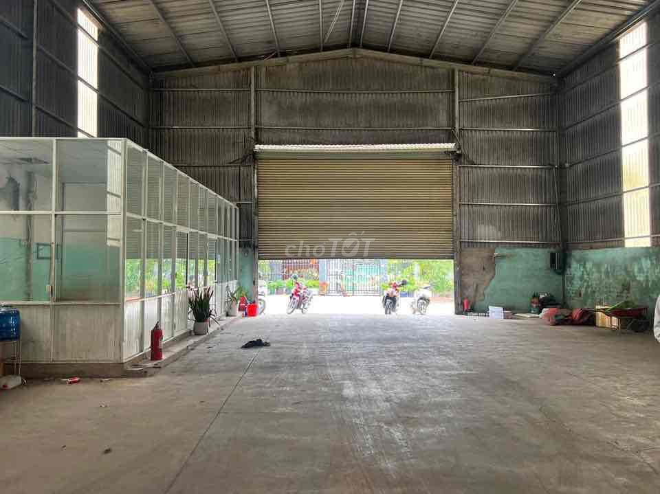 CHO THUÊ XƯỞNG TÂN UYÊN BÌNH DƯƠNG 950m2