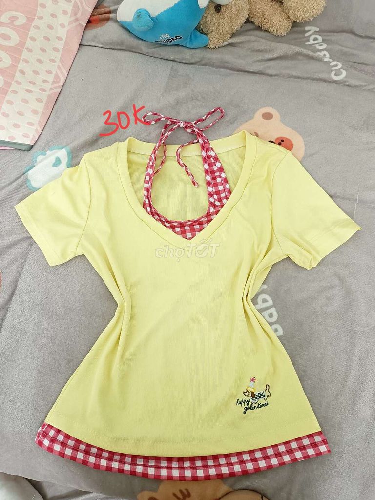 Áo thun nữ Y2K size L Vàng Đỏ. Mua bán Quần áo tại Thành phố Chí Linh Hải Dương được đăng bởi Thành Long hình 1