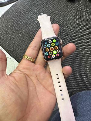 apple watch SE 40mm hồng nữ dùg pin 97