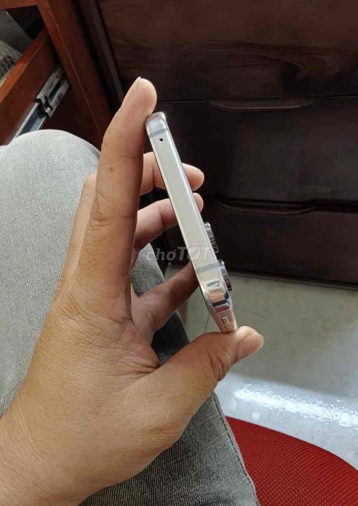 Samsung Z Flip 5 256GB. Mua bán Điện thoại tại Quận 11 Tp Hồ Chí Minh được đăng bởi Mỹ Duyên hình 1