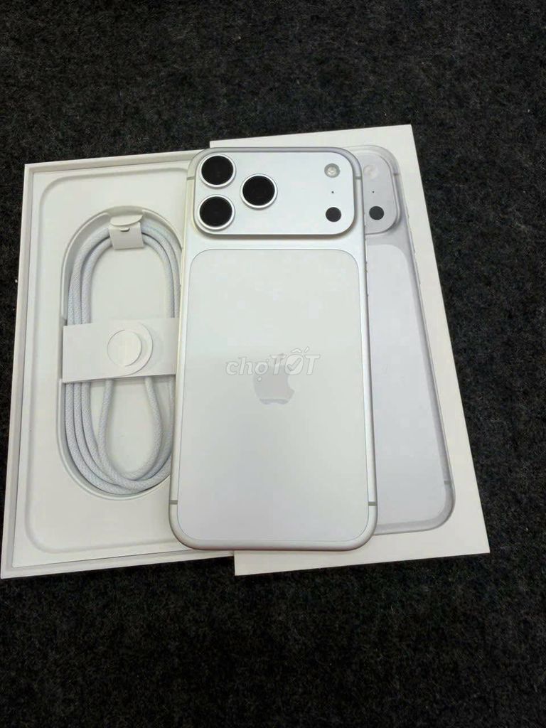 Apple iPhone 17 Pro Max 256GB Bạc Chính hãng FPT Mới. Mua bán Điện thoại tại Quận 5 Tp Hồ Chí Minh được đăng bởi Hội Đồ Điện Tử hình 1