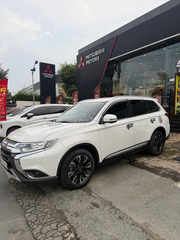 🚖OUTLANDER 2020🚖XE 1 ĐỜI CHỦ🚖BẢO HÀNH HÃNG. Mua bán Ô tô tại Huyện Hóc Môn Tp Hồ Chí Minh được đăng bởi Mymy Mitsubishi Trường Chinh hình 2