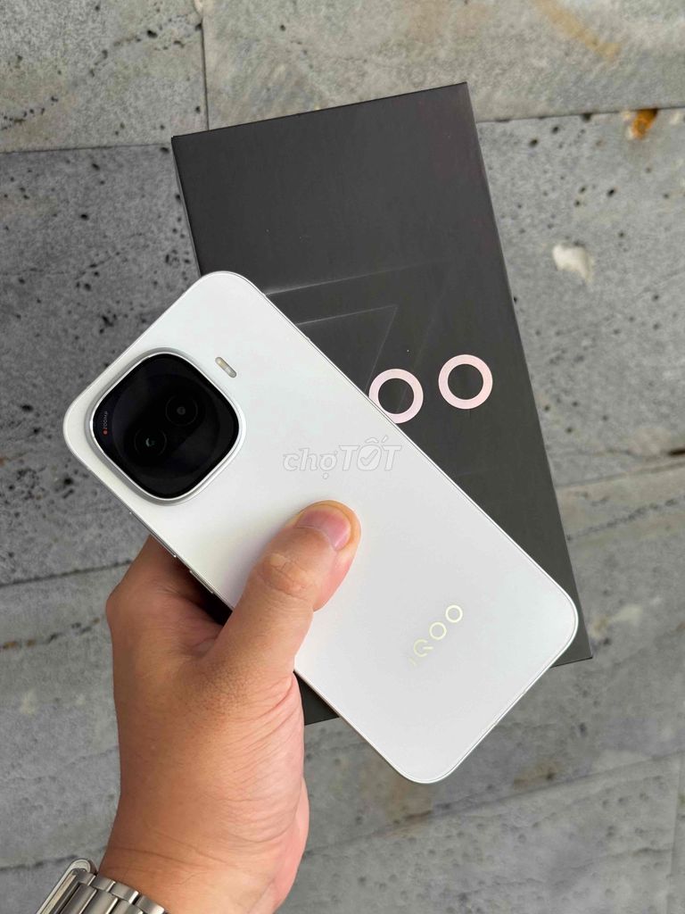 IQOO Z11 Tubor 12/256GB Fullbox keng nét. Mua bán Điện thoại tại Thành phố Buôn Ma Thuột Đắk Lắk được đăng bởi HN Mobile BMT hình 1