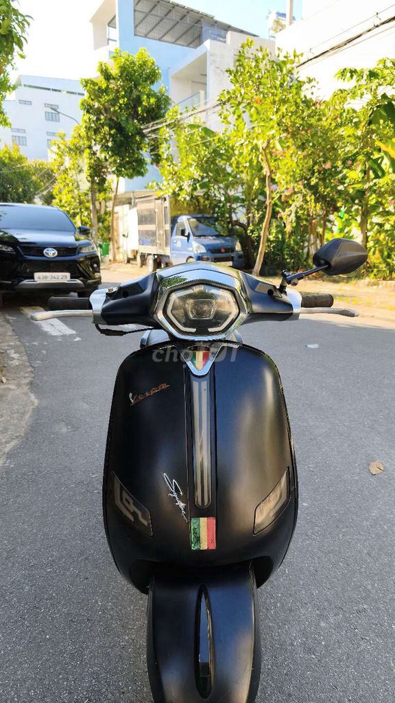 Скутер Vespa 50cc, новый в отличном состоянии, тихий двигатель