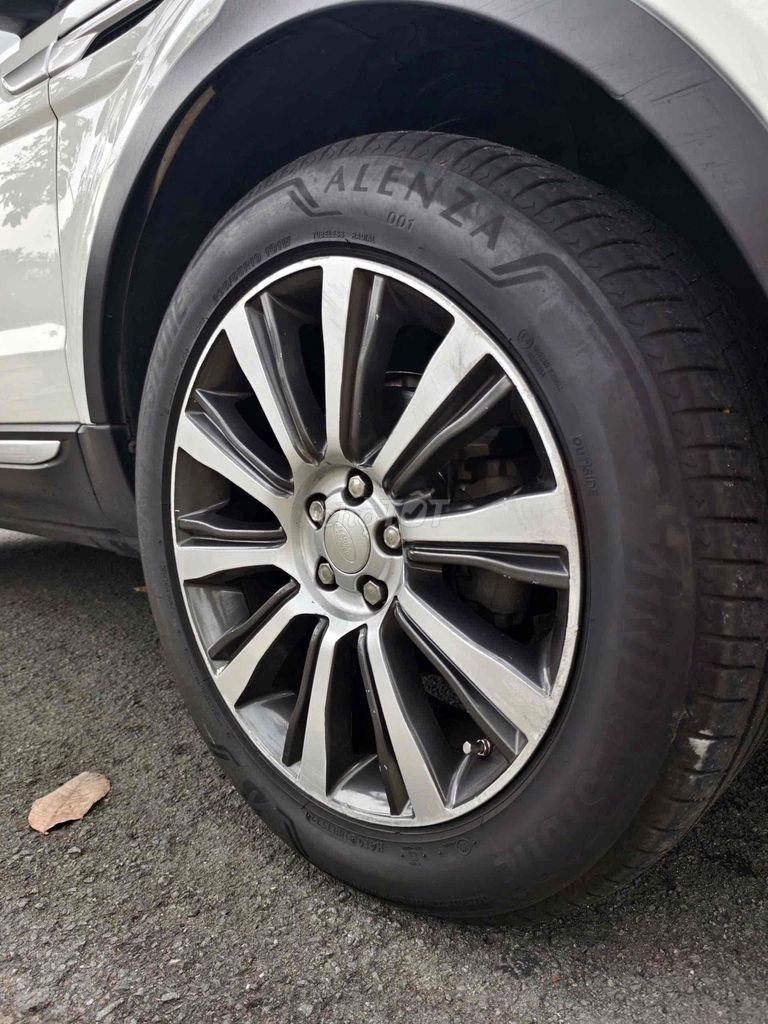 Range Rover Evoque 2014 Dynamic - 100000. Mua bán Ô tô tại Quận 7 Tp Hồ Chí Minh được đăng bởi Cầm Đồ Q7 hình 6