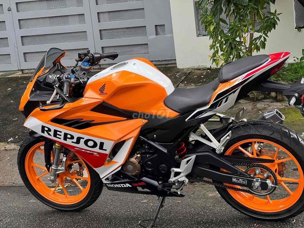 Honda CBR150R Repsol 2021 Cam trắng đen. Mua bán Xe máy tại Quận 6 Tp Hồ Chí Minh được đăng bởi Quang Rambo  hình 7