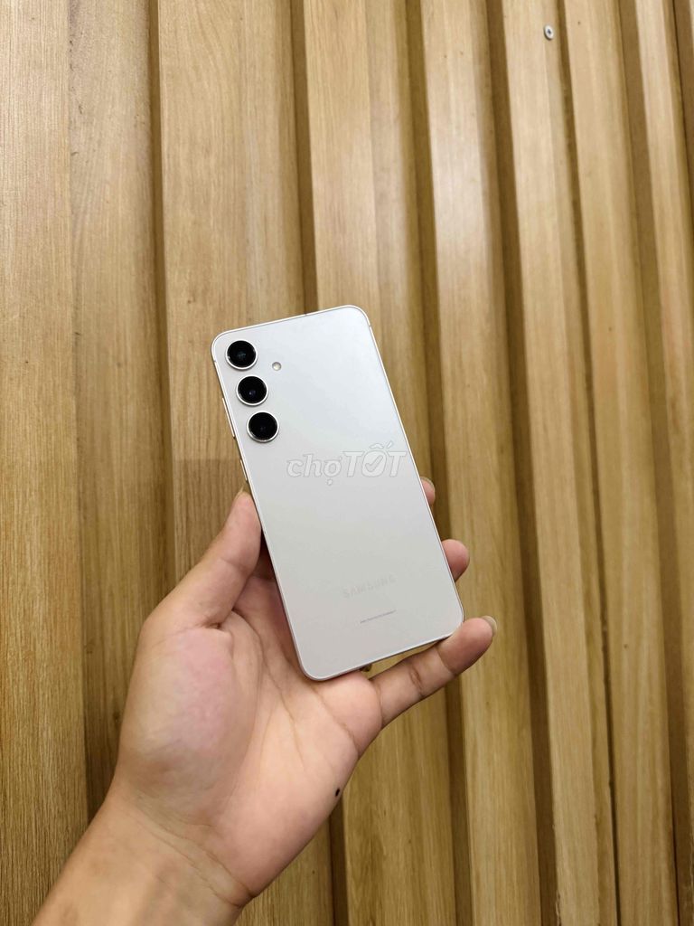 Samsung S24 Plus 12GB 256GB Trắng Like New. Mua bán Điện thoại tại Quận Đống Đa Hà Nội được đăng bởi  Đức Mobile hình 1