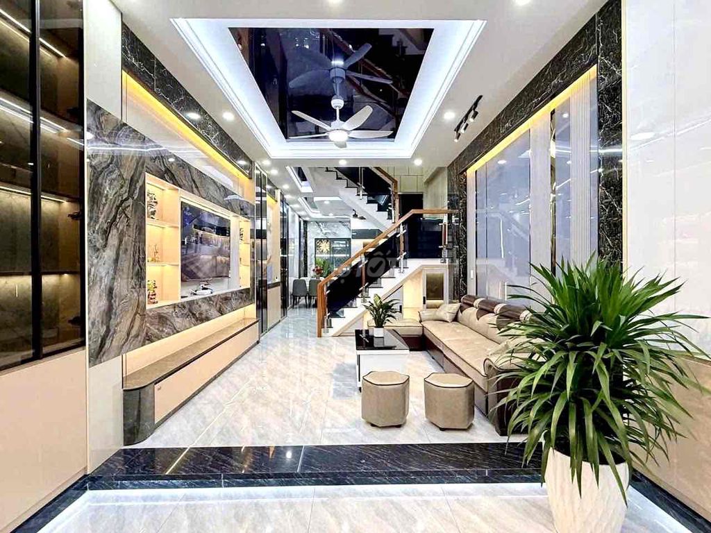 nhà 2 lầu 1 trệt Bình Chuẩn,Thuận An,có sẵn nội thất, nhà mới,đường 7m