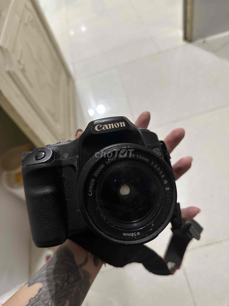Máy ảnh Canon 40D ống kính 18-55mm xước. Mua bán Máy ảnh, Máy quay tại Huyện Nghi Lộc Nghệ An được đăng bởi Trịnh Thảo Vy hình 1