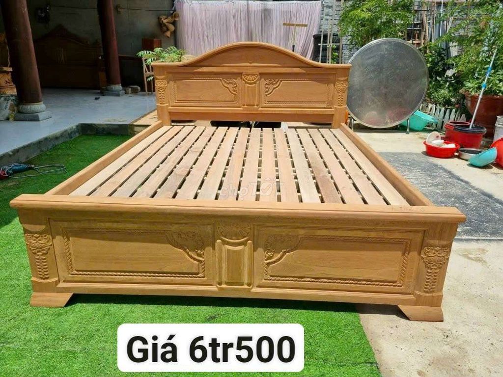 Giường 1m6 mẩu tân cổ điển