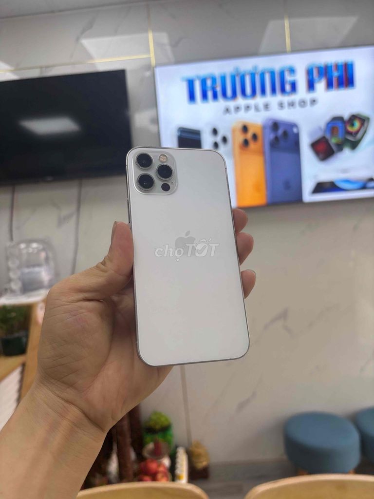 Apple iPhone 12 Pro 128GB Bạc Đã qua sử dụng. Mua bán Điện thoại tại Quận Sơn Trà Đà Nẵng được đăng bởi Diễm Diễm hình 1