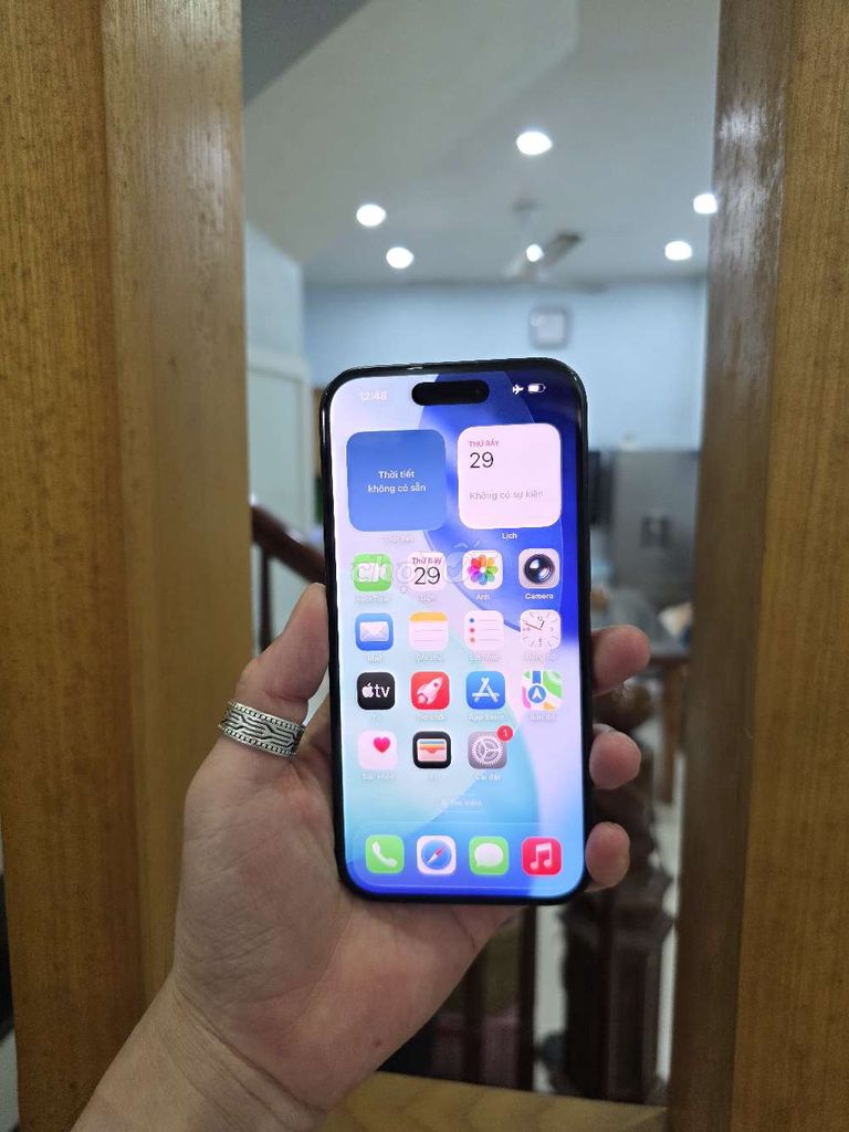 iPhone 15 quốc tế (vật lý & esim) bán/trao đổi.. Mua bán Điện thoại tại Quận Hoàng Mai Hà Nội được đăng bởi Hoang Club hình 1