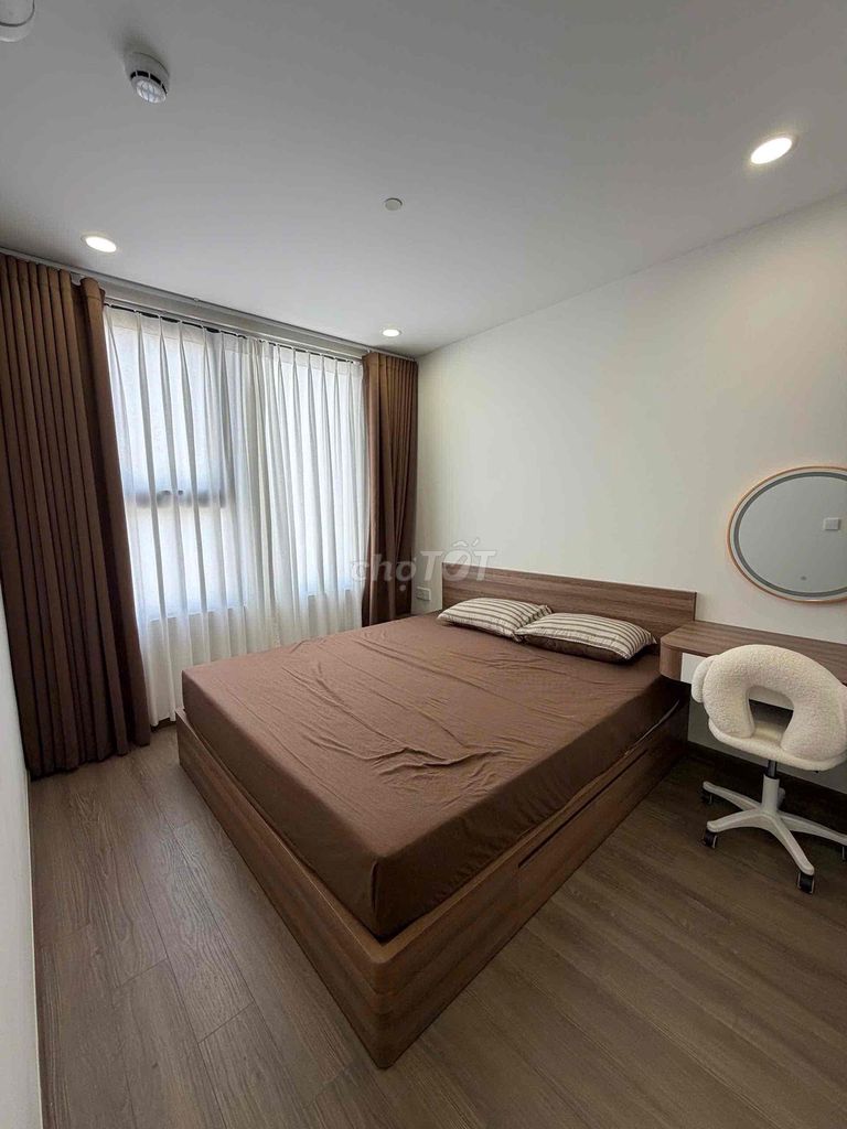 City-view 2-bedroom apartment at FPT Plaza 3 — photo 9