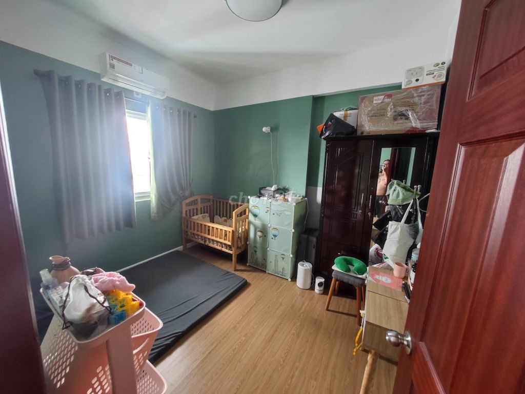 Cần bán gấp Căn hộ chung cư IDICO Tân Phú, 2PN nội thất cơ bản, giá rẻ