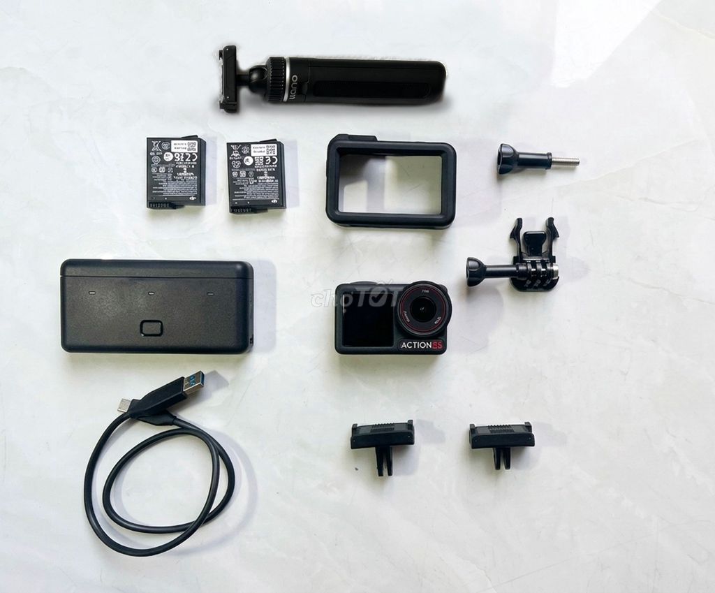 Combo DJI Action 5 còn bảo hành nhiều phụ kiênnj. Mua bán Máy ảnh, Máy quay tại Quận 4 Tp Hồ Chí Minh được đăng bởi Nam H hình 1