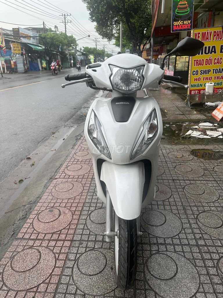 vison 2024 khoá smaskey odo 3 nghìn ( có bán góp). Mua bán Xe máy tại Thành phố Thuận An Bình Dương được đăng bởi xe máy phước thịnh hình 1