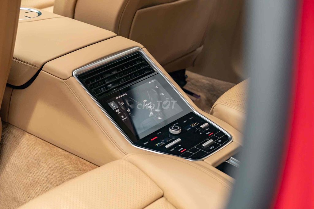 LONG ANH AUTO về Porsche Panamera model 2018. Mua bán Ô tô tại Quận 7 Tp Hồ Chí Minh được đăng bởi LongAnh AuTo  hình 11