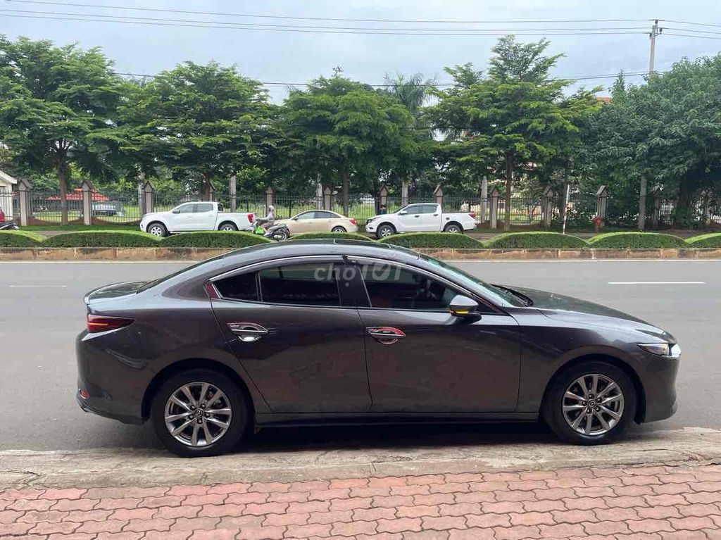 Mazda 3 2020 Sedan 1.5L Premium - 45000 km. Mua bán Ô tô tại Thành phố Buôn Ma Thuột Đắk Lắk được đăng bởi Nguyễn Xuân Vinh hình 7