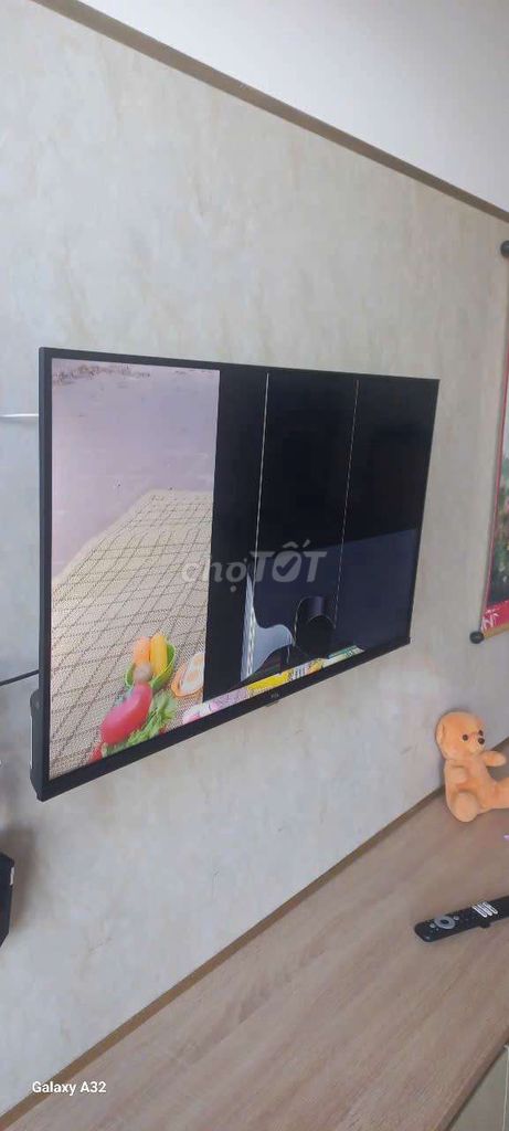 Tivi TCL 33 inch Vỡ màn hình. Mua bán Tivi, Âm thanh tại Thành phố Thủ Đức Tp Hồ Chí Minh được đăng bởi Trần Nguyên Nam hình 1