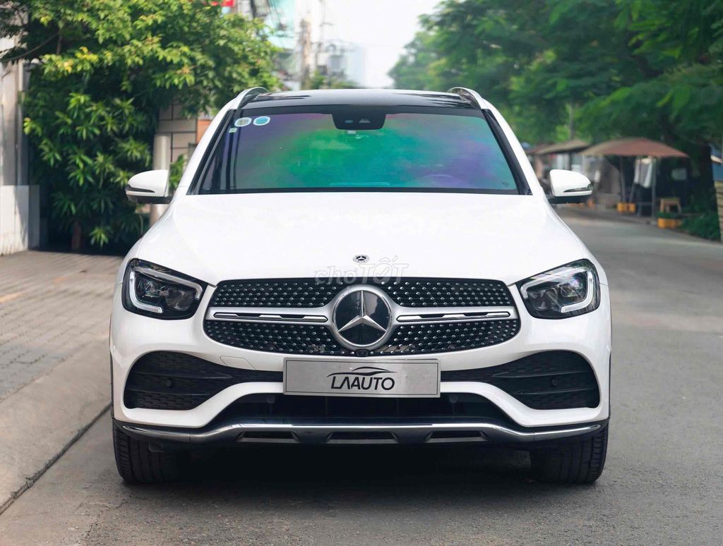 Mercedes GLC300 4Matic Model 2022 - Trắng/Đen. Mua bán Ô tô tại Quận 7 Tp Hồ Chí Minh được đăng bởi Thật Nguyễn LongAnh Auto hình 1