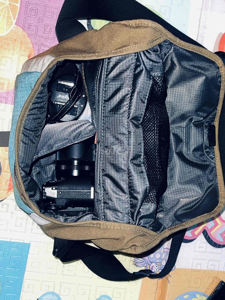 Thanh lý túi đựng máy ảnh Crumpler
