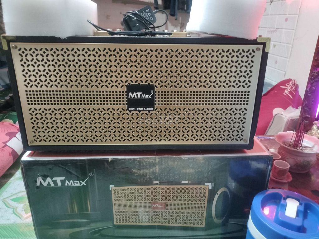 Loa karaoke MT Max Vàng đồng Kim loại. Mua bán Tivi, Âm thanh tại Quận 8 Tp Hồ Chí Minh được đăng bởi Hồ Thúy hình 1